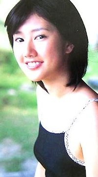 何歳頃の水着写真なんでしょうね?